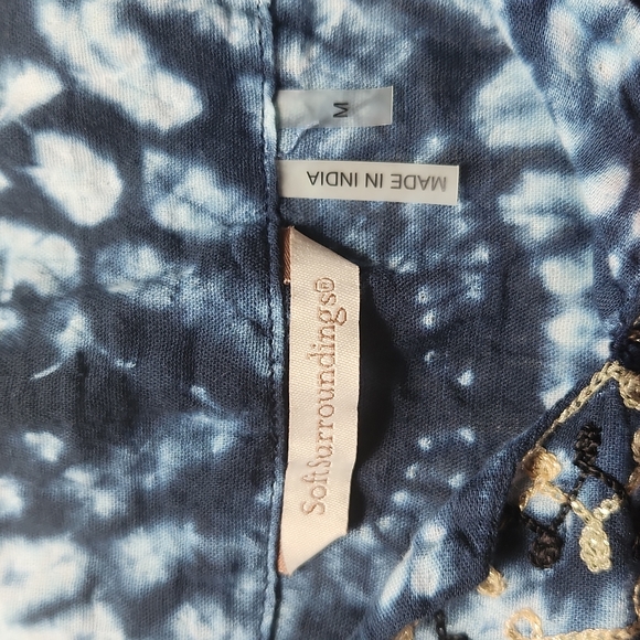 Soft surroundings medium top - Picture 3 of 3